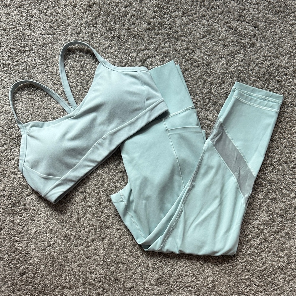 Athleta Salutation and Vital Bra Matching Set